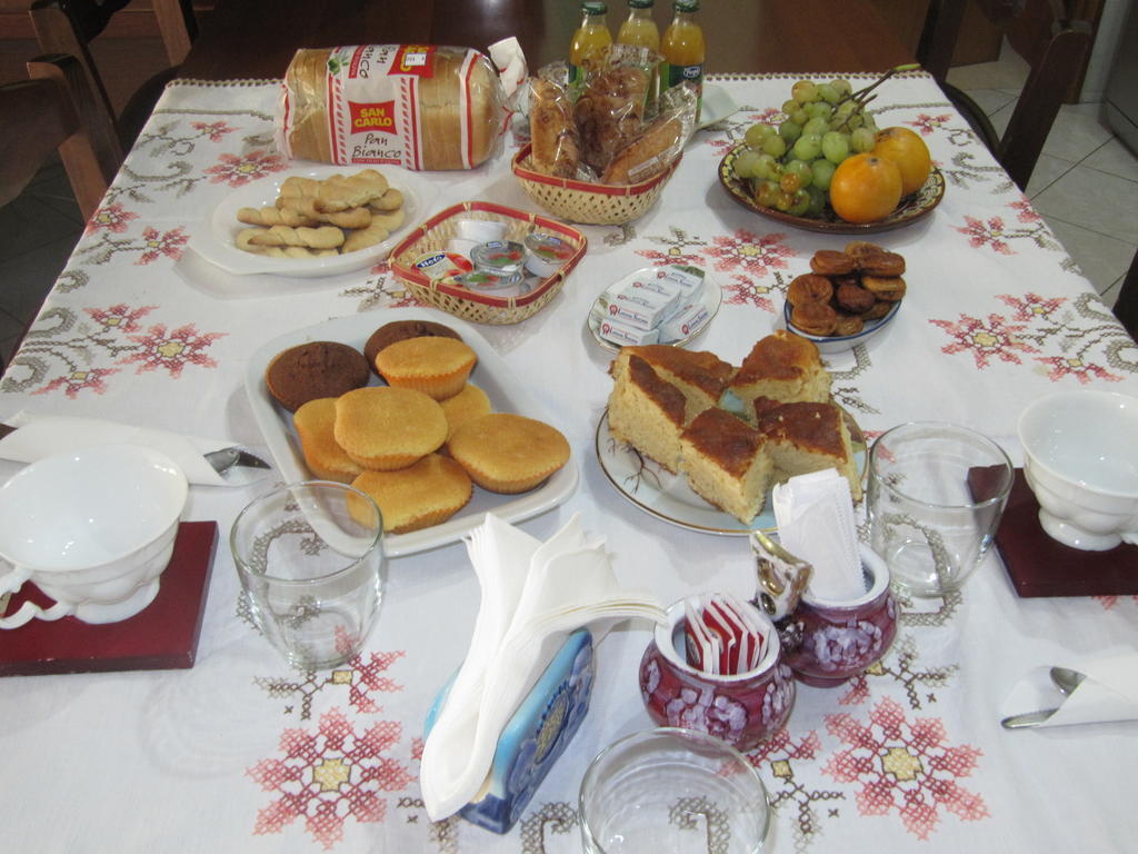 Montagne Rocciose Bed & Breakfast Frascineto ภายนอก รูปภาพ